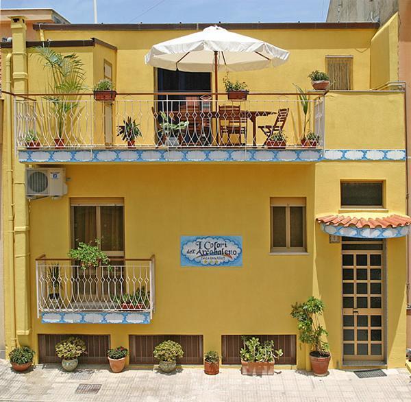 I Colori Dell'Arcobaleno Bed & Breakfast Santo Stefano di Camastra Exterior photo